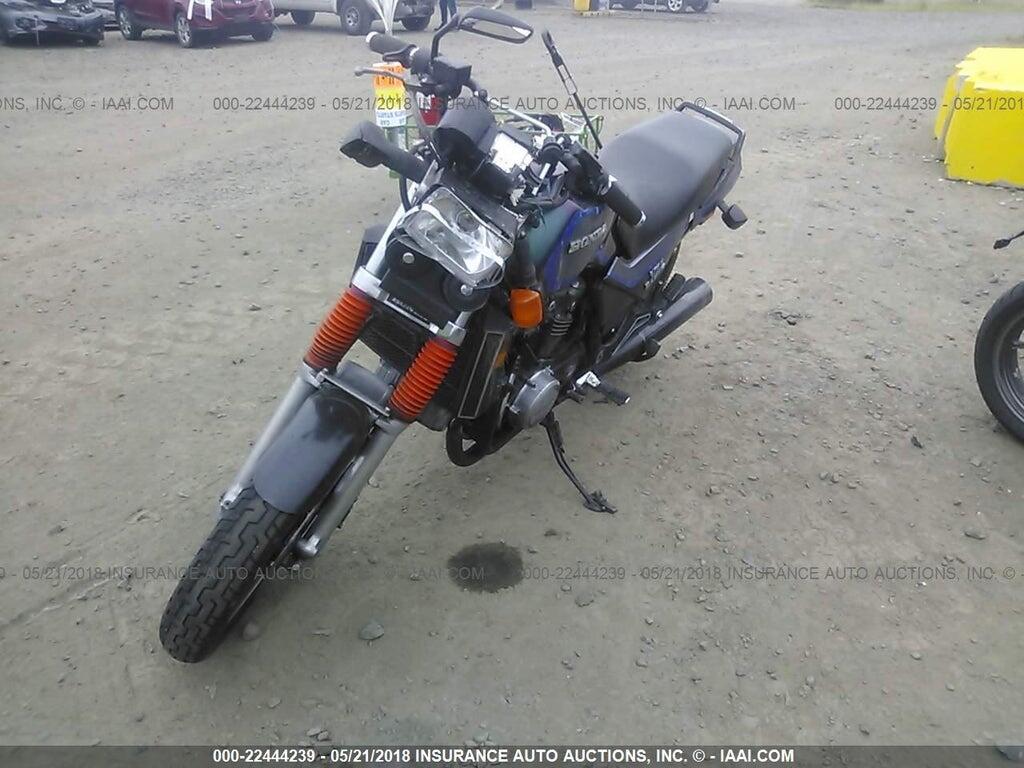 1HFSC1701FA102220 1985 HONDA VF1100 photo no. 2
