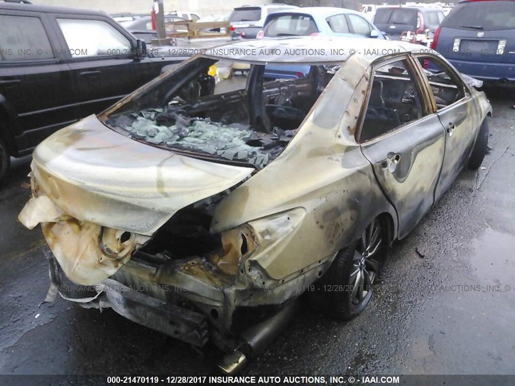 4T1BF1FK6HU695607 2017 TOYOTA CAMRY photo no. 4