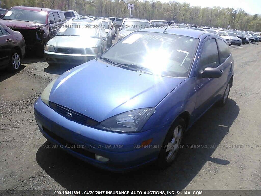 3FAFP31Z94R126860 2004 FORD FOCUS photo no. 2