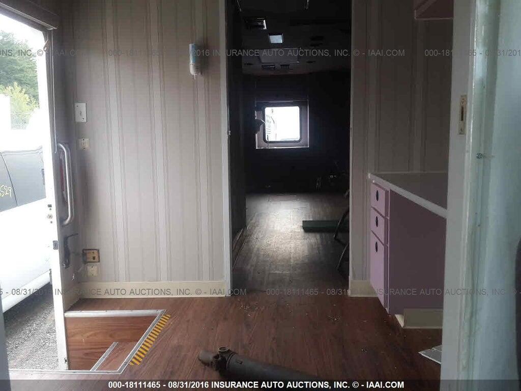 3FCMF53S9XJA32514 1999 FORD F550 MOTORHOME photo no. 8