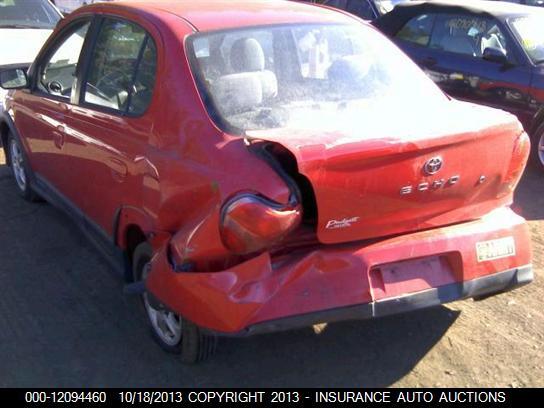 JTDBT1238Y0019288 2000 TOYOTA ECHO photo no. 3