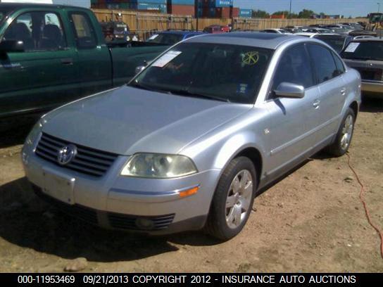 WVWTH63B82P171739 2002 VOLKSWAGEN PASSAT photo no. 2
