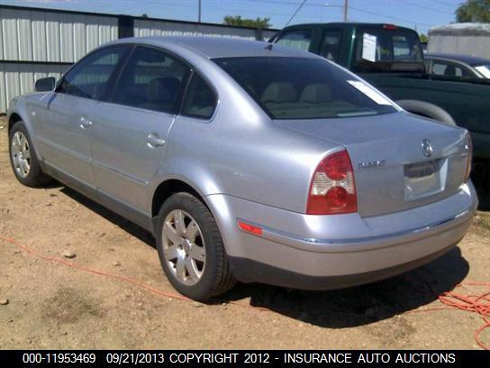 WVWTH63B82P171739 2002 VOLKSWAGEN PASSAT photo no. 3