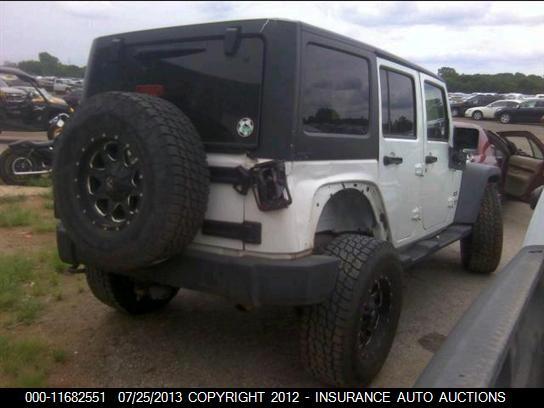1J4BA3H13BL614119 2011 JEEP WRANGLERUNLIMITED photo no. 4