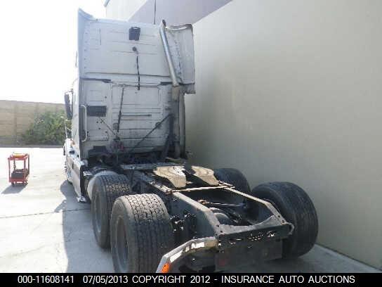 4V4NC9GH46NU17635 2006 VOLVO VN photo no. 3