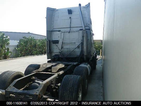 4V4NC9GH46NU17635 2006 VOLVO VN photo no. 4