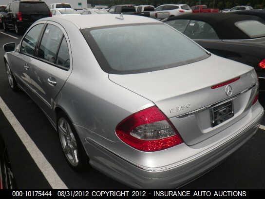 WDBUF56X39B432308 2009 MERCEDES-BENZ E350 photo no. 3