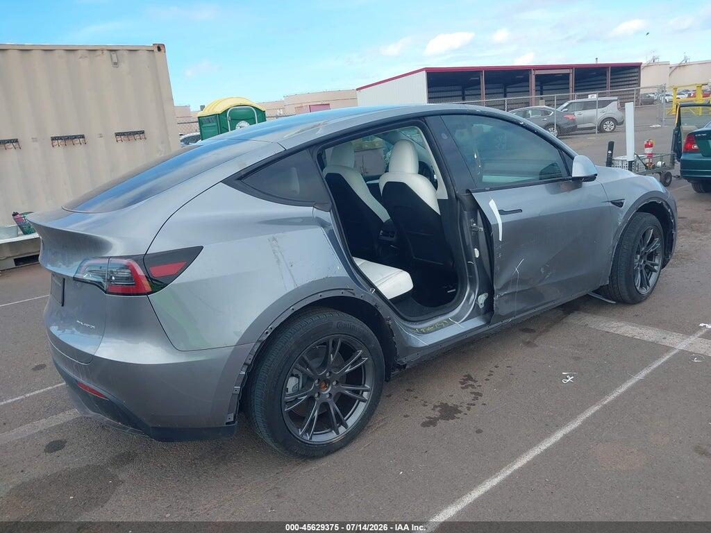 7SAYGDEE6RF150822 2024 TESLA MODEL Y photo no. 4
