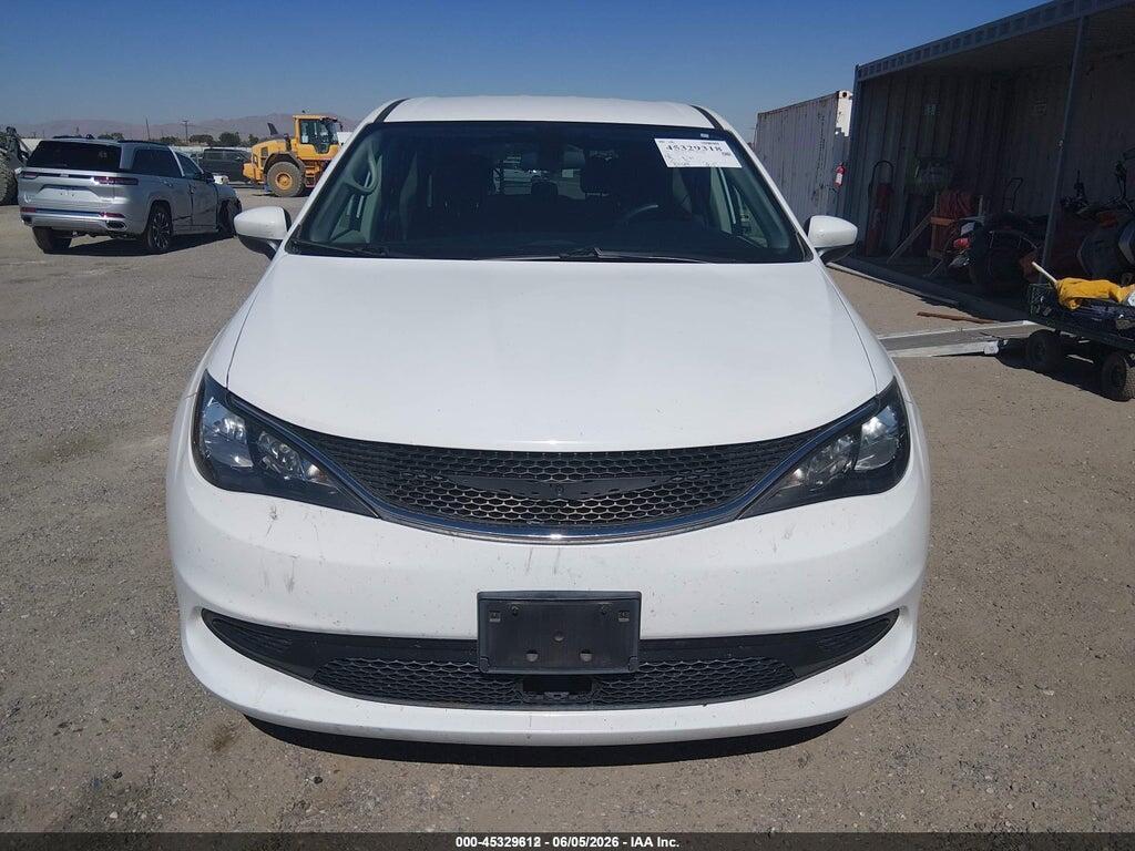 2C4RC1CG3MR577677 2021 CHRYSLER VOYAGER photo no. 12