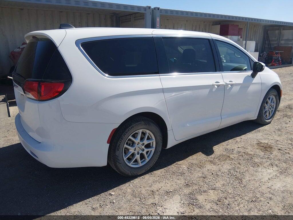 2C4RC1CG3MR577677 2021 CHRYSLER VOYAGER photo no. 4