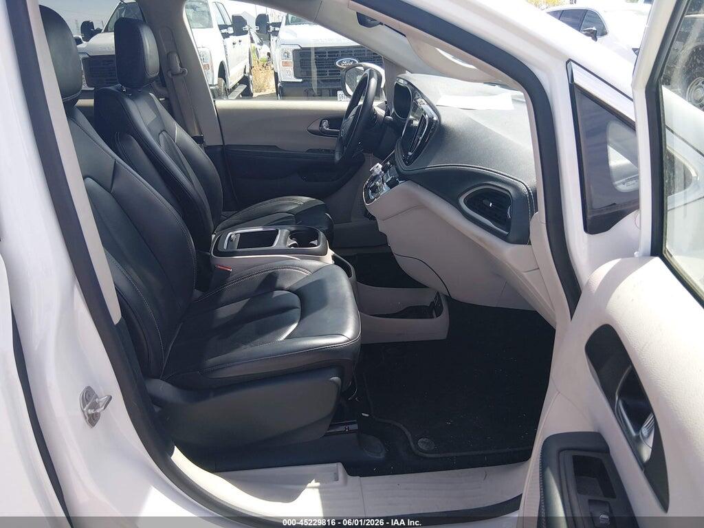 2C4RC1L75PR572761 2023 CHRYSLER PACIFICA HYBRID photo no. 5