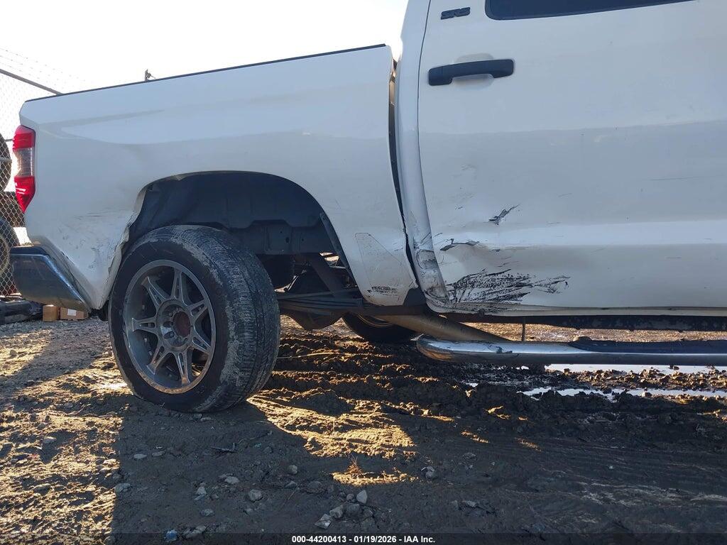 5TFDW5F17HX590827 2017 TOYOTA TUNDRA photo no. 6