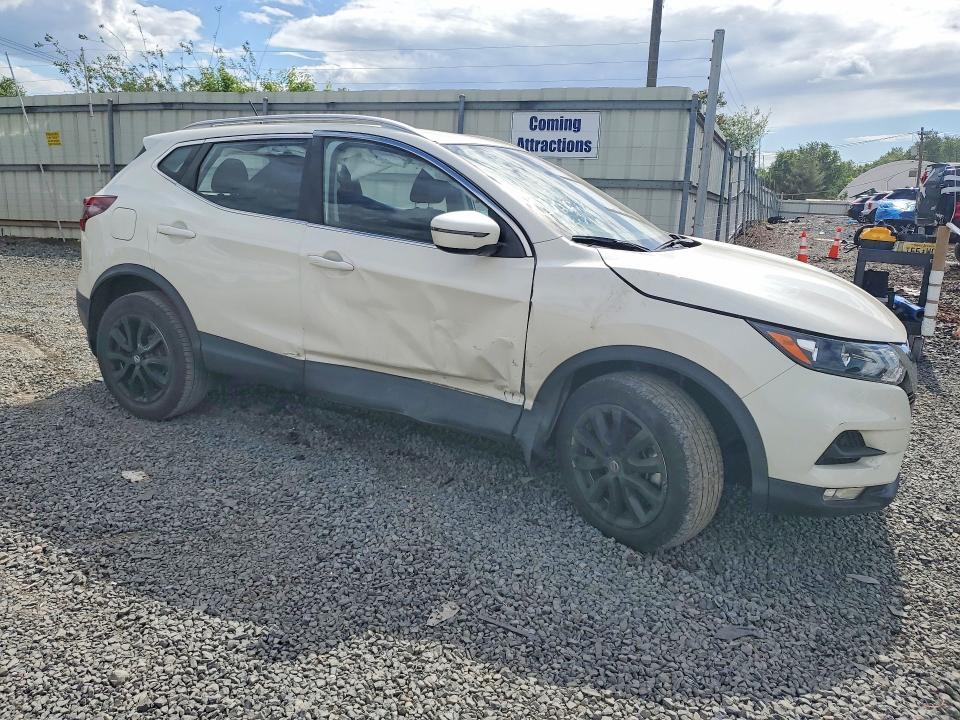 2022 NISSAN ROGUE SPORT SV — Фото 4 из 13