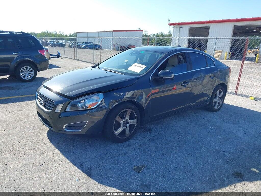 YV1612FS4D2186139 2013 VOLVO S60 photo no. 2