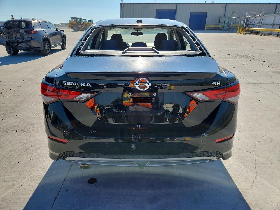 2022 NISSAN SENTRA SR — Фото 6 из 12