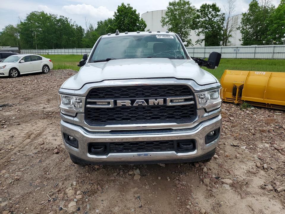 2022 RAM 2500 TRADESMAN — Фото 5 из 13