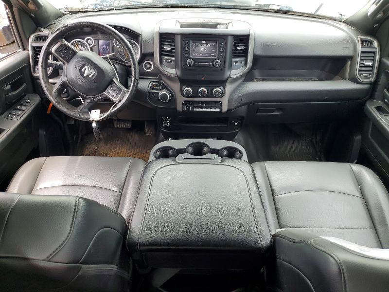 2022 RAM 2500 TRADESMAN — Фото 8 из 13