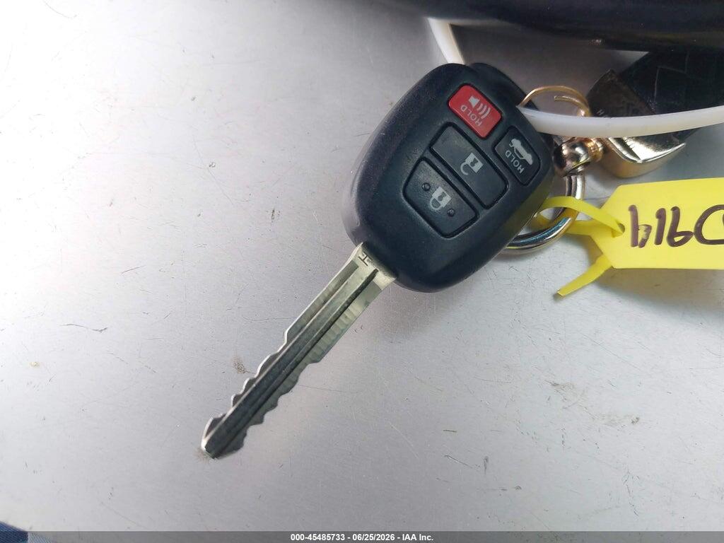 4T1BF1FK1HU373831 2017 TOYOTA CAMRY photo no. 11