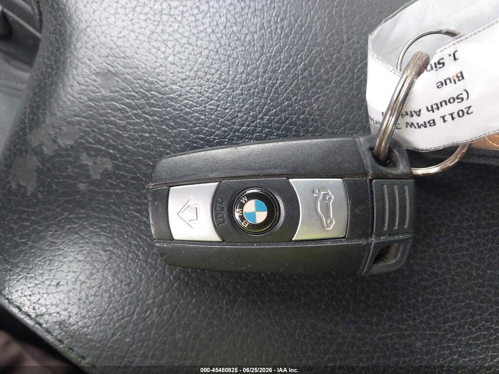 WBAPH7G58BNN07944 2011 BMW 328I photo no. 11
