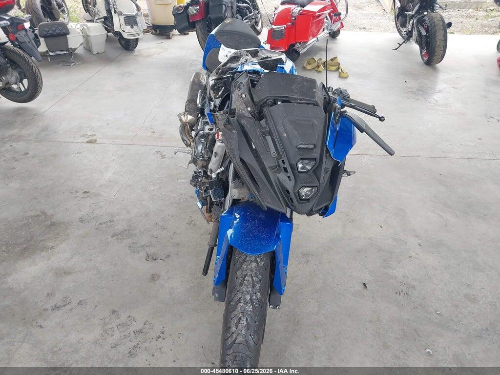 JS1EM13B5S7100371 2025 SUZUKI GSX800 photo no. 5