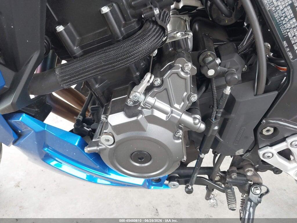JS1EM13B5S7100371 2025 SUZUKI GSX800 photo no. 9
