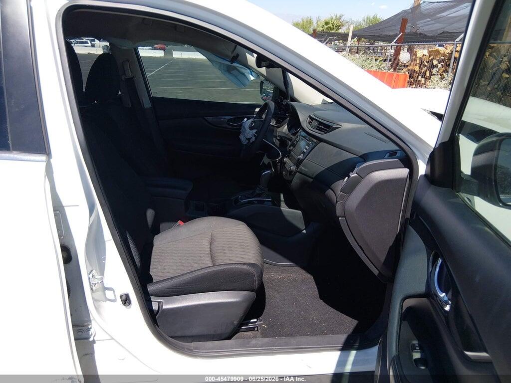 5N1AT2MV4HC774576 2017 NISSAN ROGUE photo no. 5