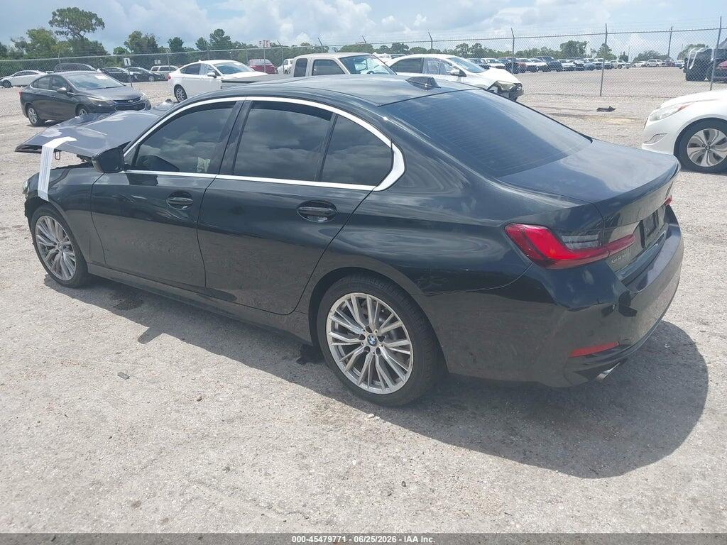 3MW69FF00R8D84520 2024 BMW 330I photo no. 3
