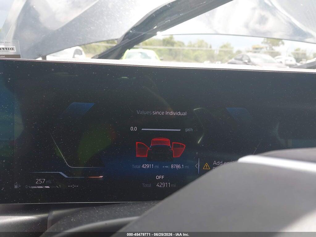 3MW69FF00R8D84520 2024 BMW 330I photo no. 7