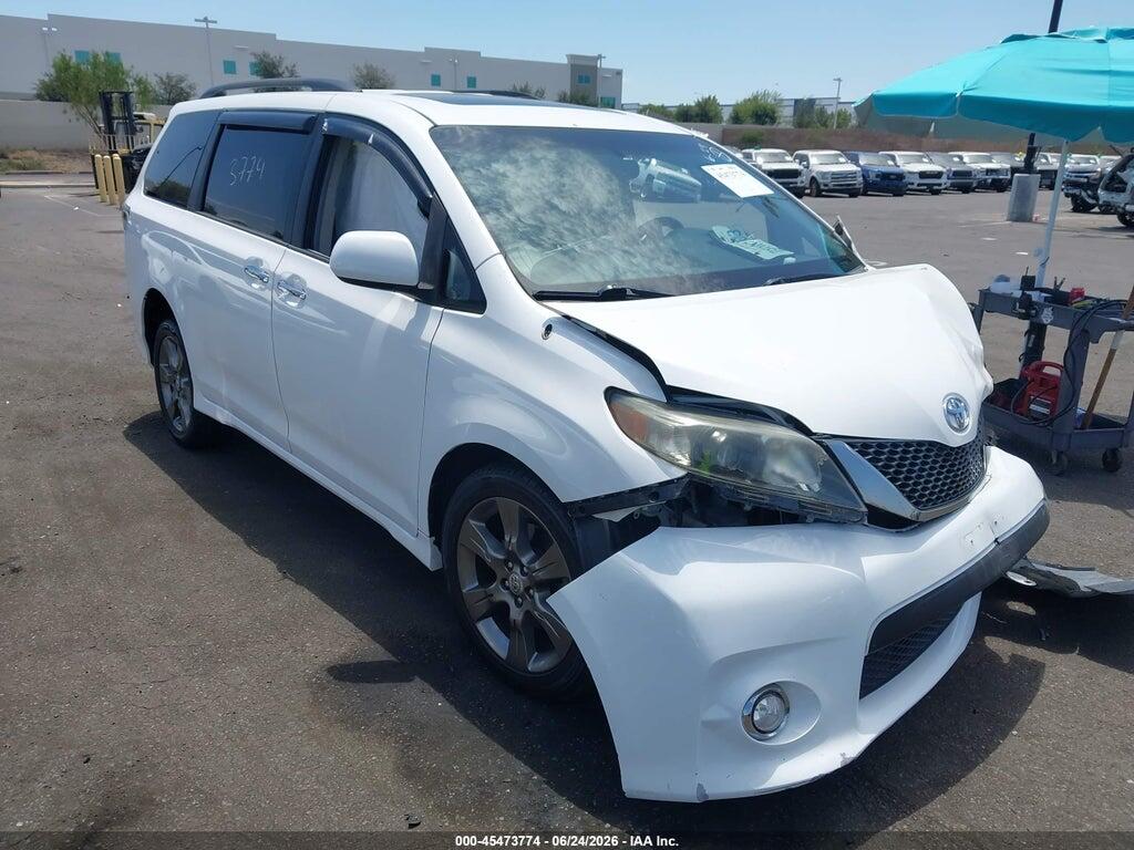 5TDXK3DC9ES413425 2014 TOYOTA SIENNA photo no. 1