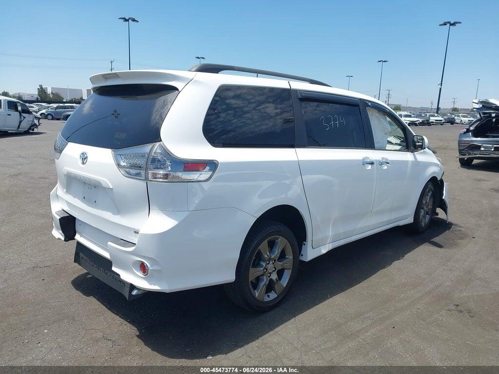 5TDXK3DC9ES413425 2014 TOYOTA SIENNA photo no. 4