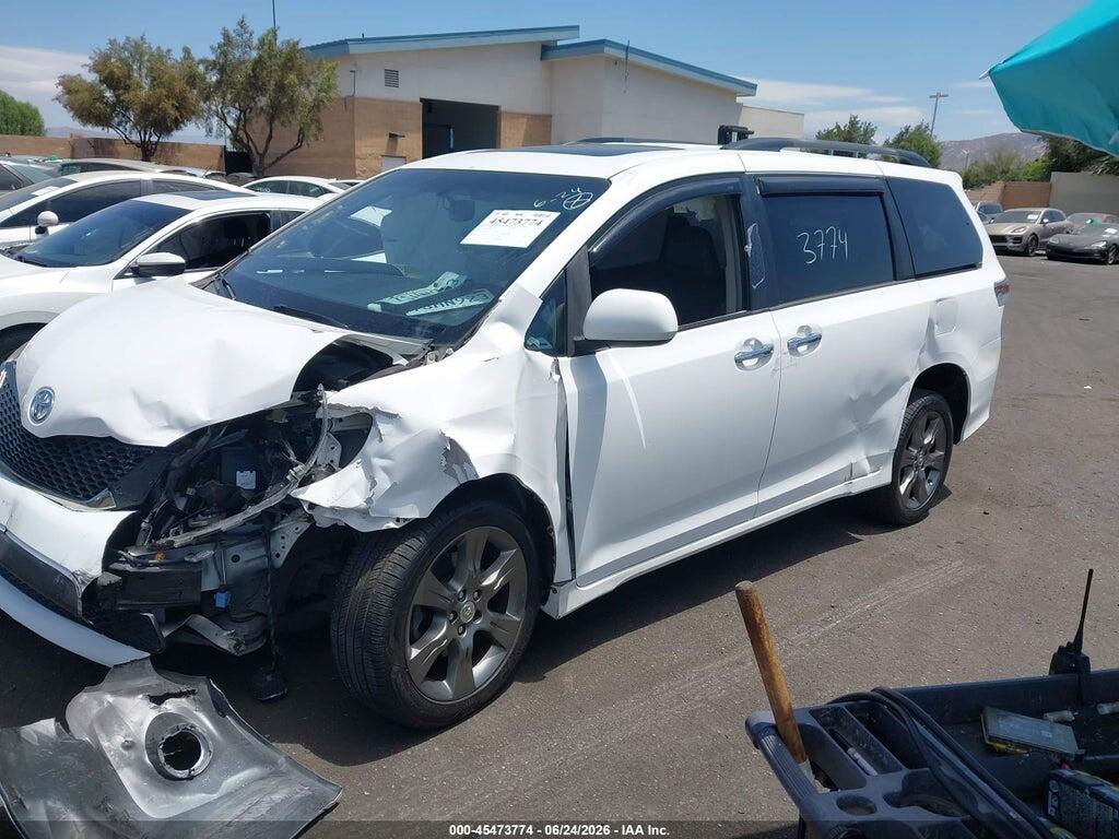 5TDXK3DC9ES413425 2014 TOYOTA SIENNA photo no. 6