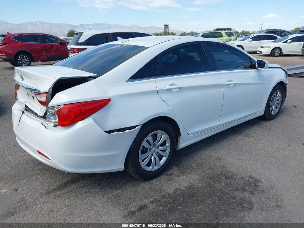5NPEB4AC7BH247554 2011 HYUNDAI SONATA photo no. 4