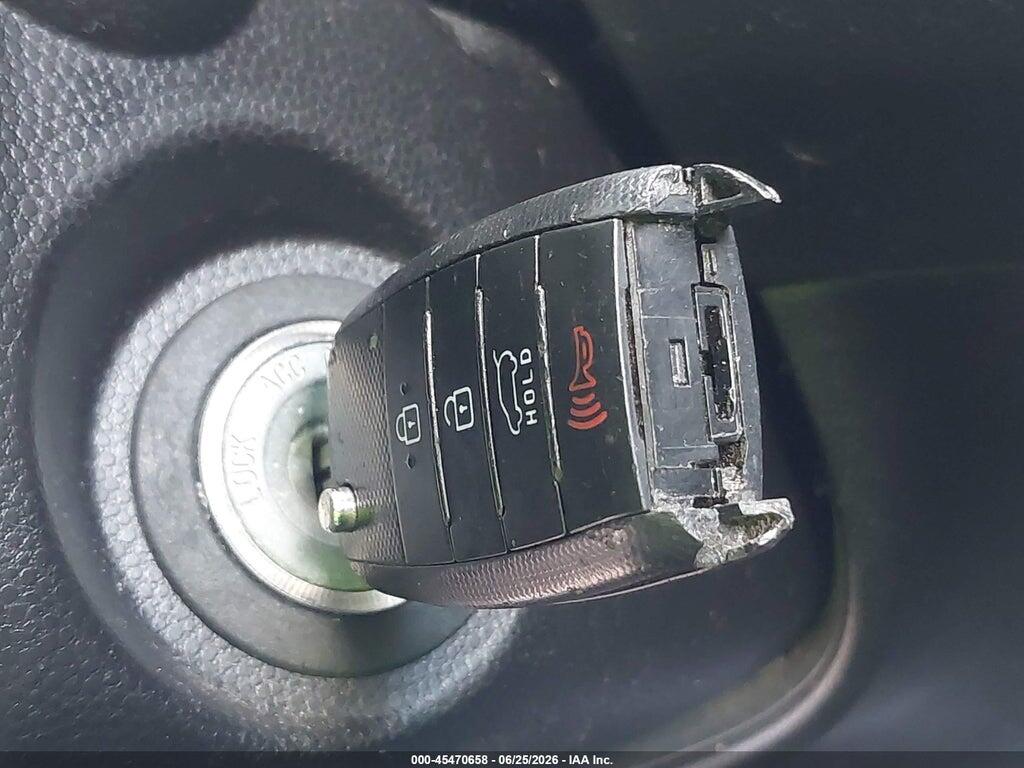 KNDJN2A22H7441407 2017 KIA SOUL photo no. 11