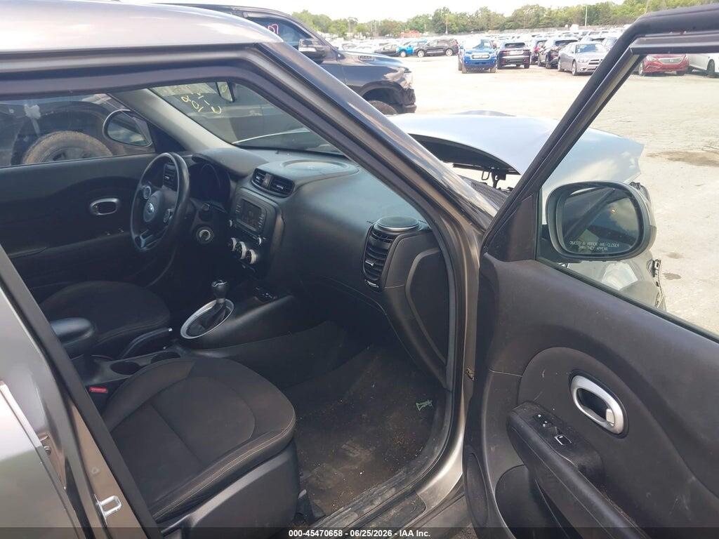 KNDJN2A22H7441407 2017 KIA SOUL photo no. 5
