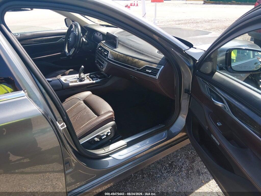WBA7E2C59GG738526 2016 BMW 740I photo no. 5