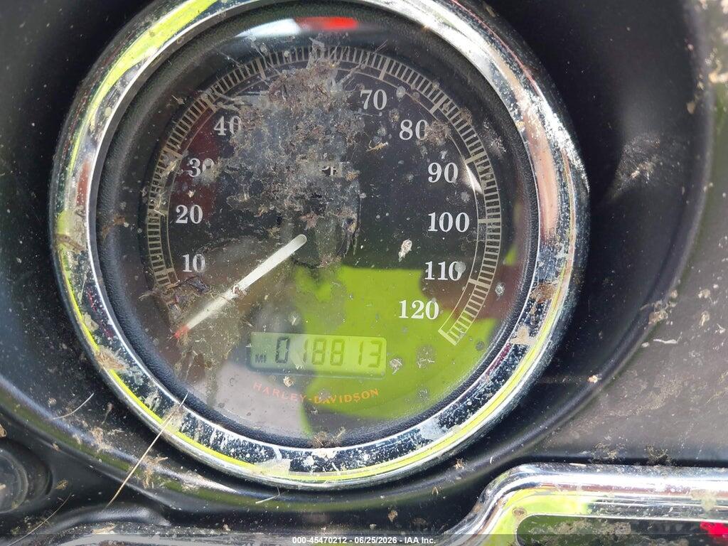 1HD1FL412AB634308 2010 HARLEY-DAVIDSON FLHTCU photo no. 7