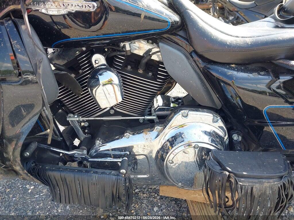1HD1FL412AB634308 2010 HARLEY-DAVIDSON FLHTCU photo no. 9