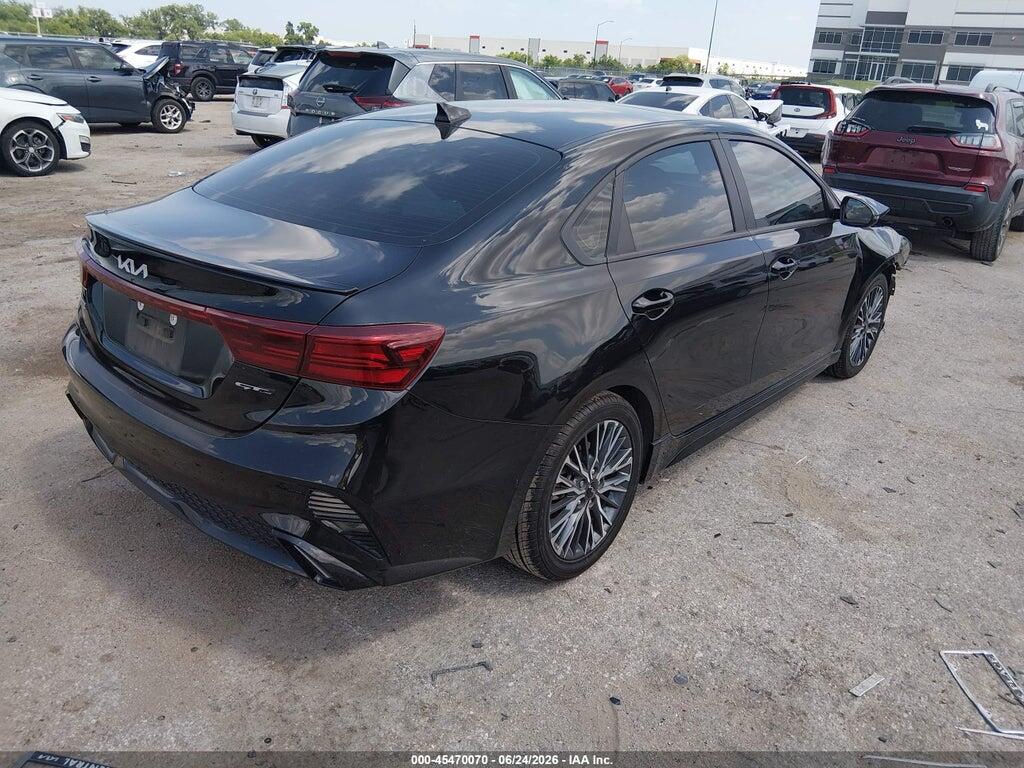 3KPF54AD8PE623520 2023 KIA FORTE photo no. 4
