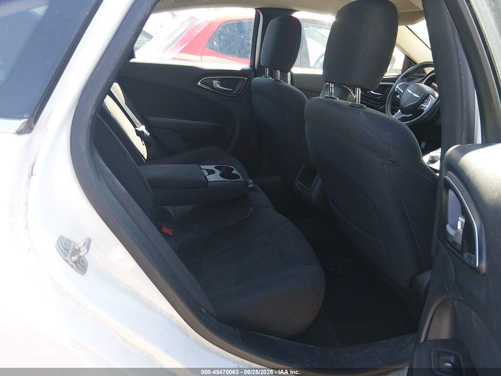 1C3CCCAB8GN160585 2016 CHRYSLER 200 photo no. 8