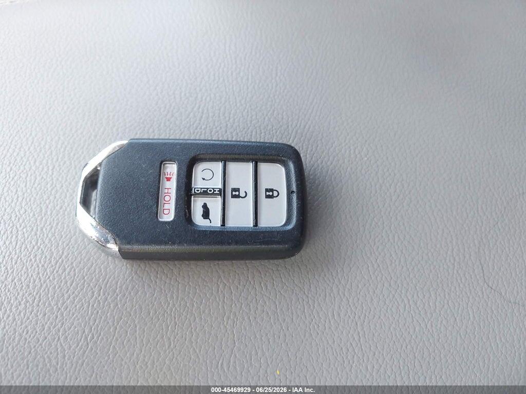 7FARW2H86JE028680 2018 HONDA CR-V photo no. 11