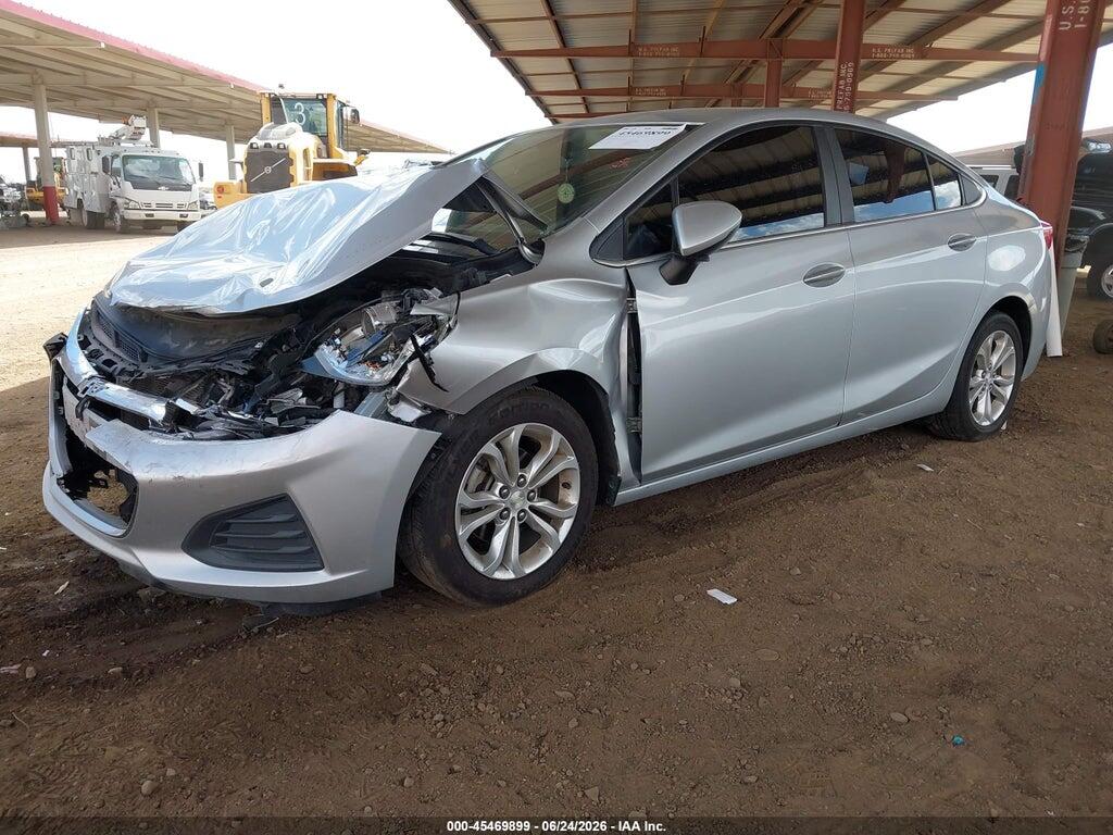 1G1BE5SM4K7115632 2019 CHEVROLET CRUZE photo no. 2