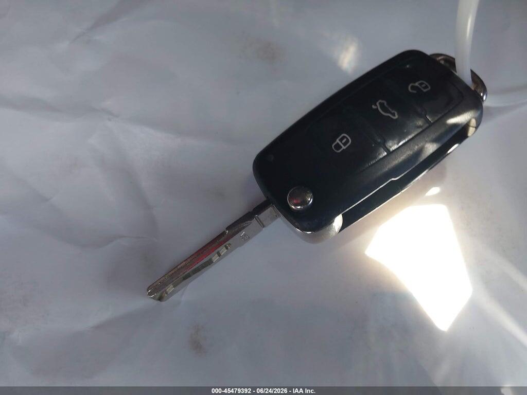 3VW5P7AT1EM805221 2014 VOLKSWAGEN BEETLE photo no. 11
