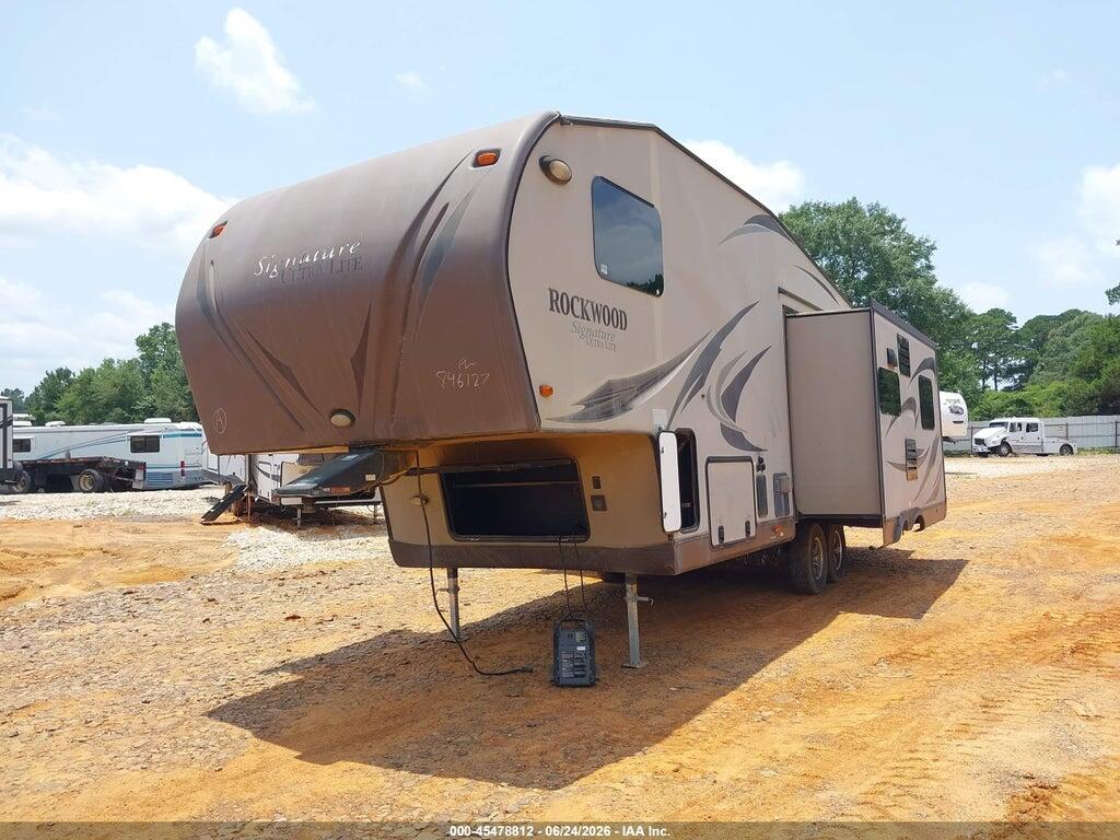 4X4FRLE23D1846127 2013 ROCKWOOD SIGNATURE ULTRA LITE photo no. 2