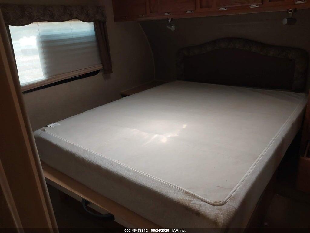 4X4FRLE23D1846127 2013 ROCKWOOD SIGNATURE ULTRA LITE photo no. 5