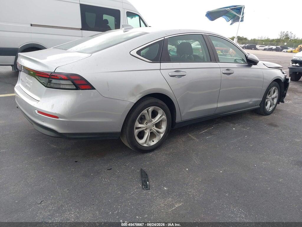 1HGCY1F2XRA060610 2024 HONDA ACCORD photo no. 4