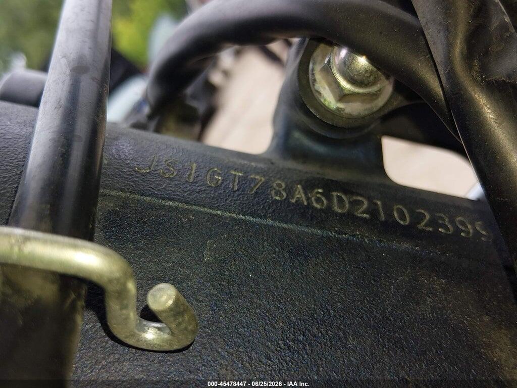 JS1GT78A6D2102399 2013 SUZUKI GSX-R1000 photo no. 10