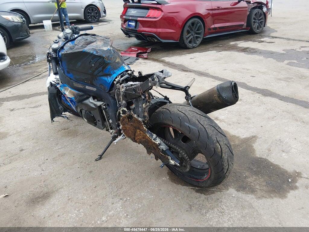 JS1GT78A6D2102399 2013 SUZUKI GSX-R1000 photo no. 3