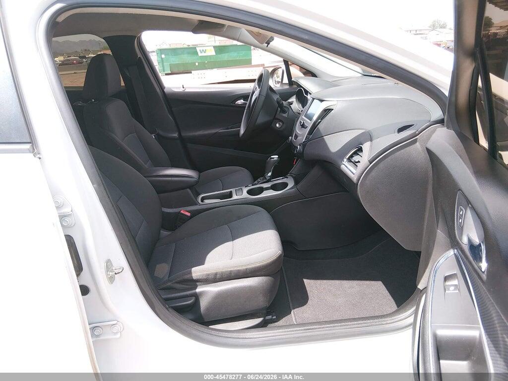 1G1BC5SM5J7177111 2018 CHEVROLET CRUZE photo no. 5