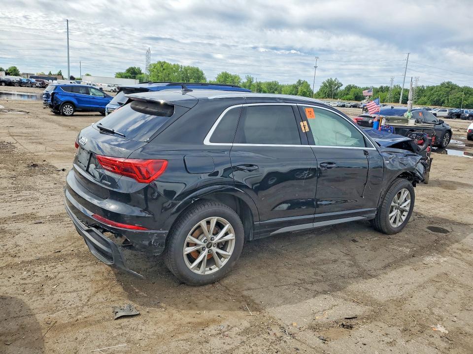 2025 AUDI Q3 PREMIUM S LINE 45 — Фото 3 из 13
