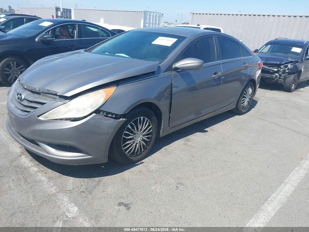 5NPEB4AC3BH288165 2011 HYUNDAI SONATA photo no. 2